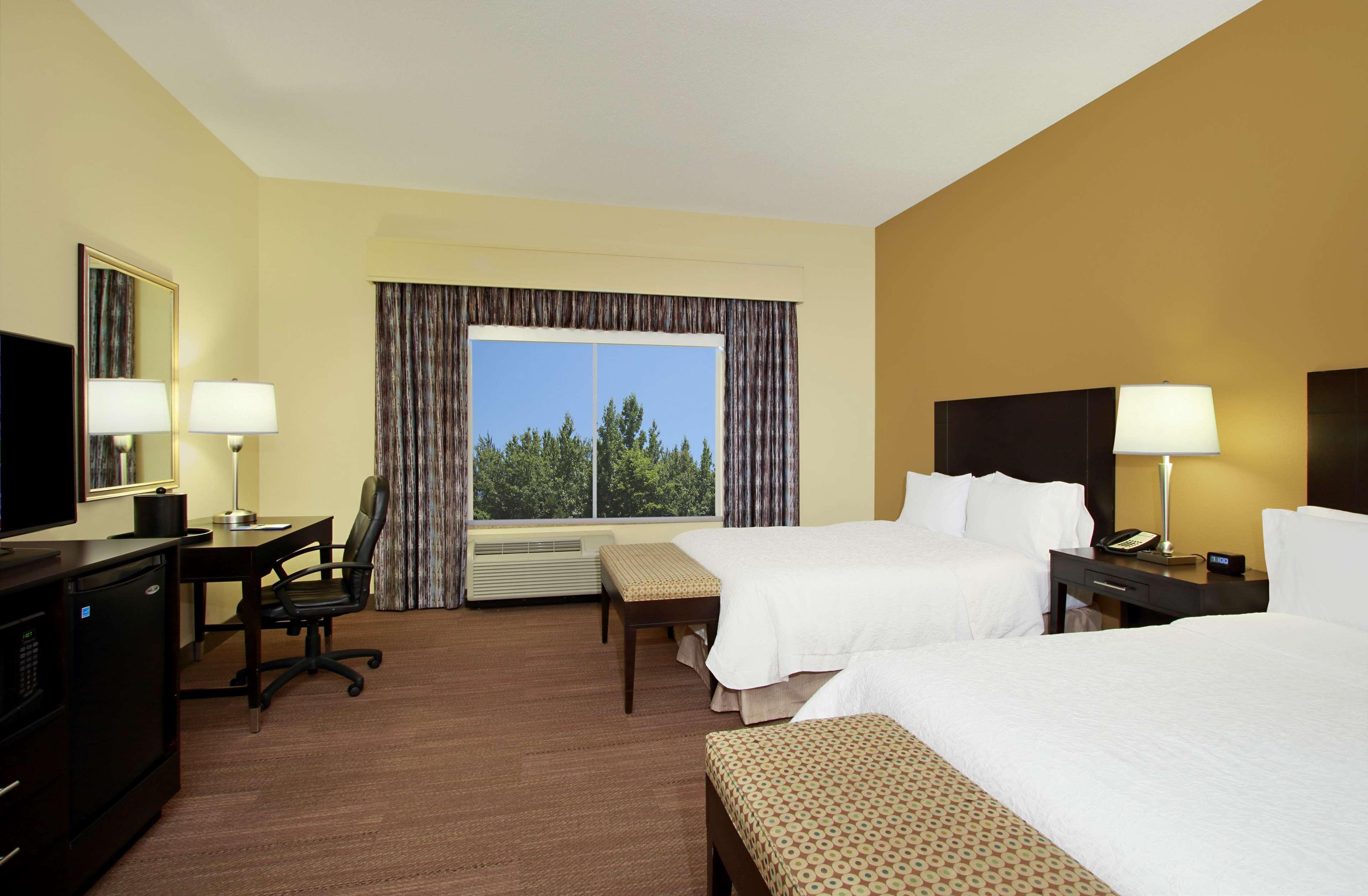 Hampton Inn Winfield Tucker Екстериор снимка
