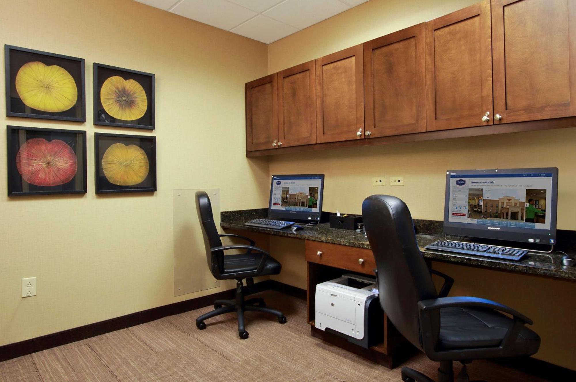 Hampton Inn Winfield Tucker Екстериор снимка