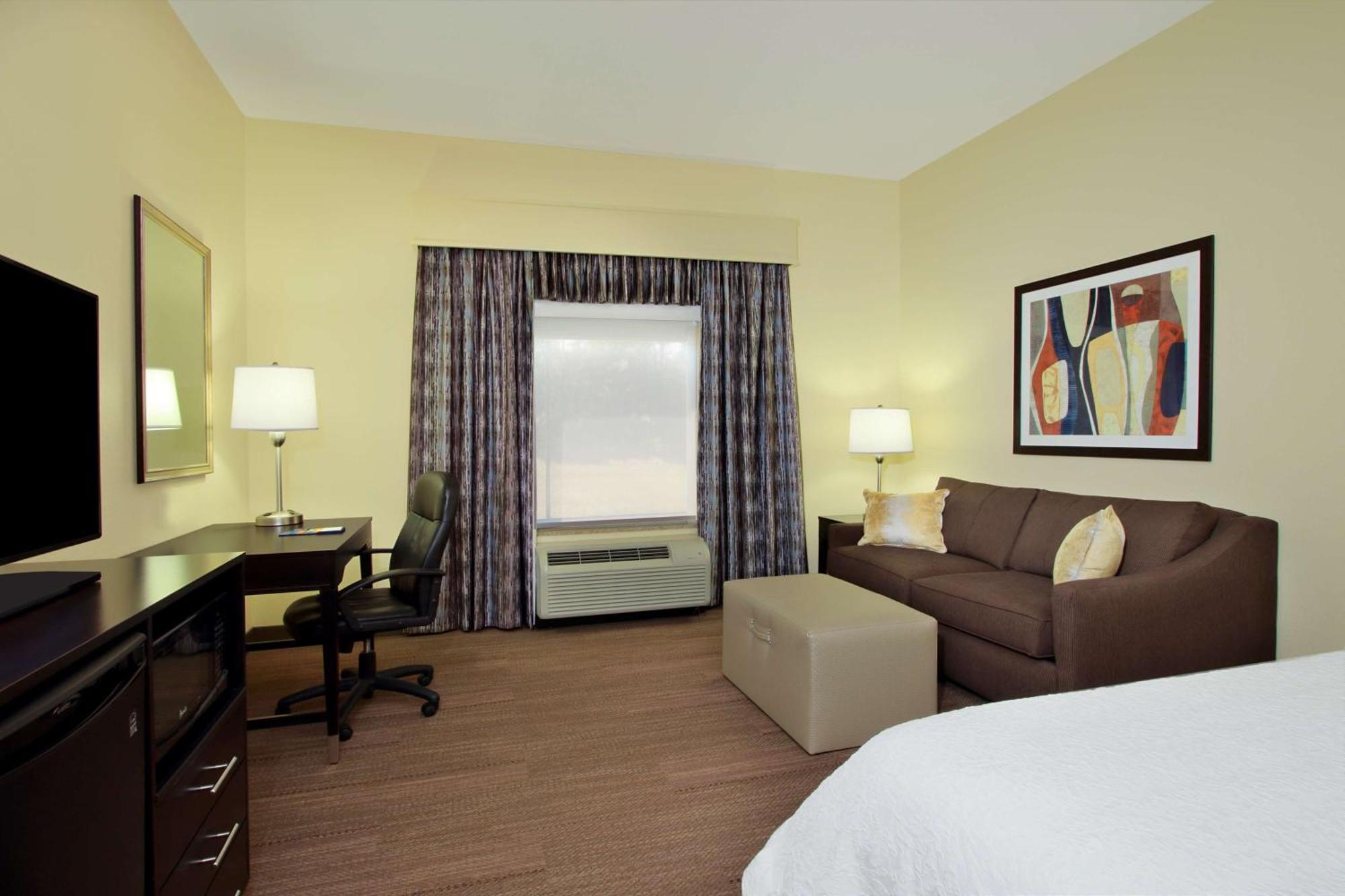 Hampton Inn Winfield Tucker Екстериор снимка