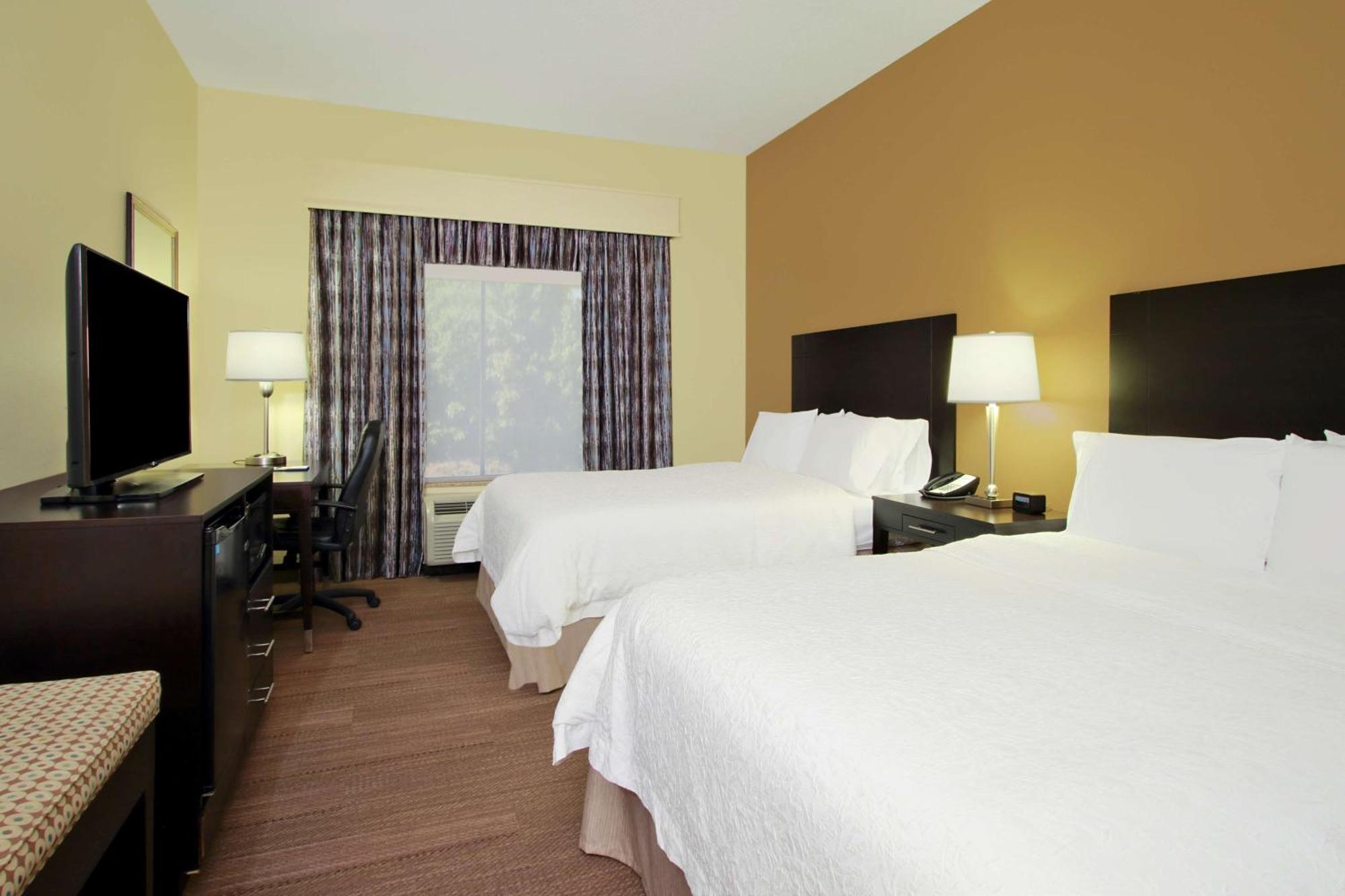 Hampton Inn Winfield Tucker Екстериор снимка