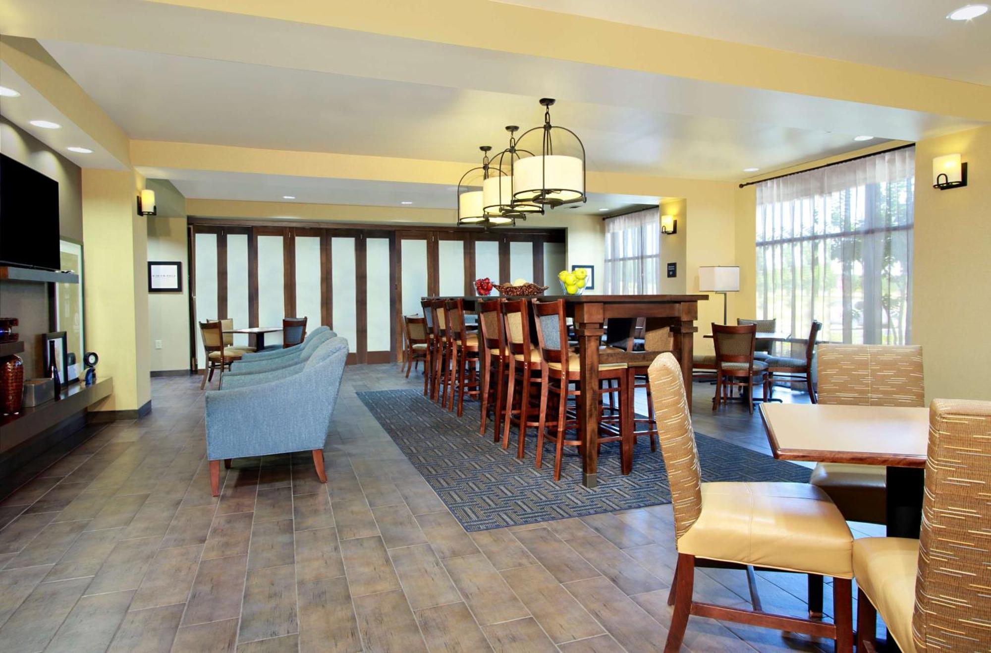 Hampton Inn Winfield Tucker Екстериор снимка