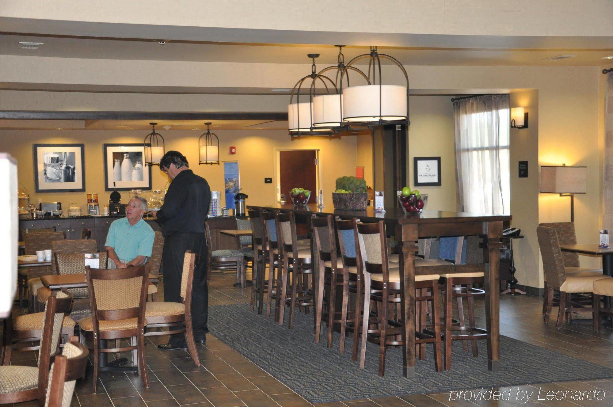 Hampton Inn Winfield Tucker Ресторант снимка